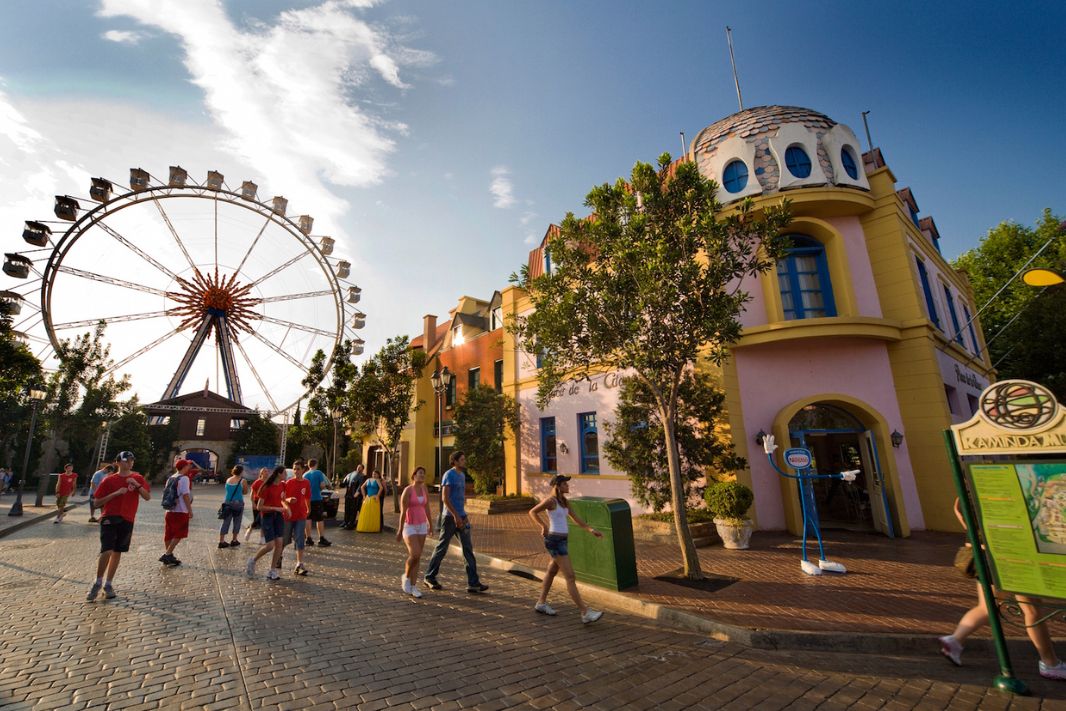 Mulheres terão entrada gratuita no Hopi Hari durante mês de março