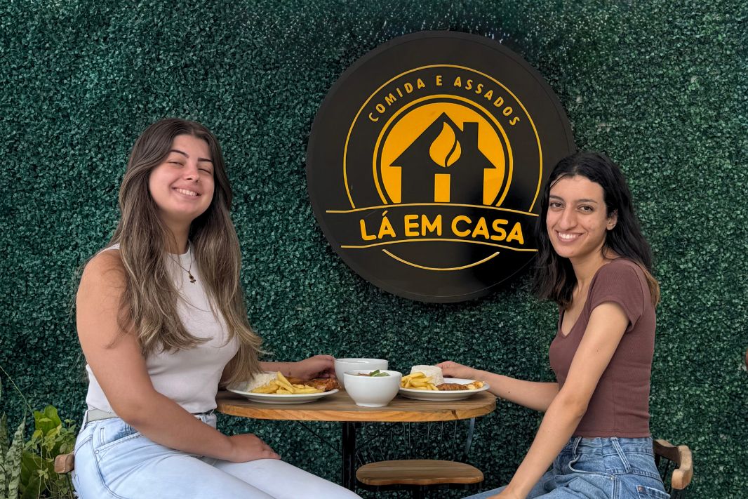 Restaurante Lá em Casa se destaca com comida caseira de qualidade e melhor parmegiana de Cabreúva